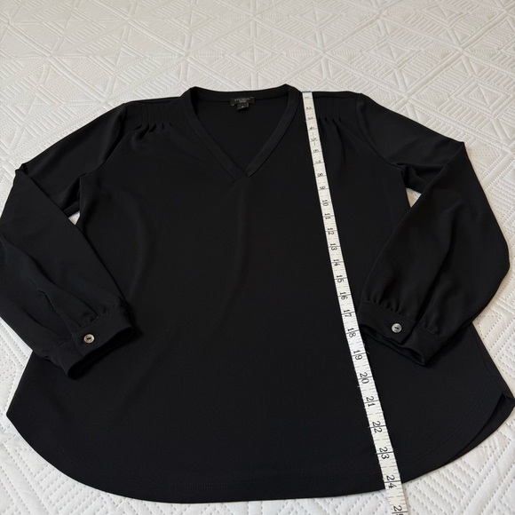 Ann Taylor V-Neck Long Sleeve Blouse Size SP - Picture 6 of 9